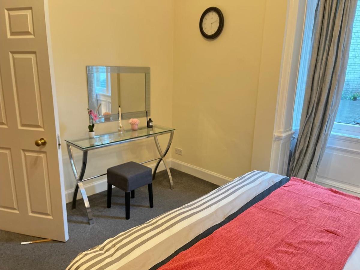 Royal Mile Mansions 2 Bedroom - Edinburgh City Centre Dış mekan fotoğraf