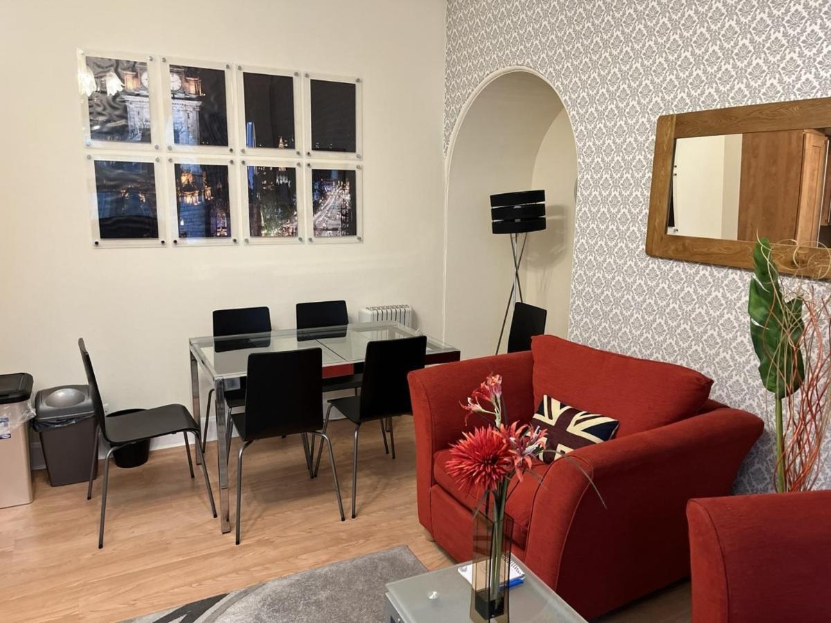 Royal Mile Mansions 2 Bedroom - Edinburgh City Centre Dış mekan fotoğraf